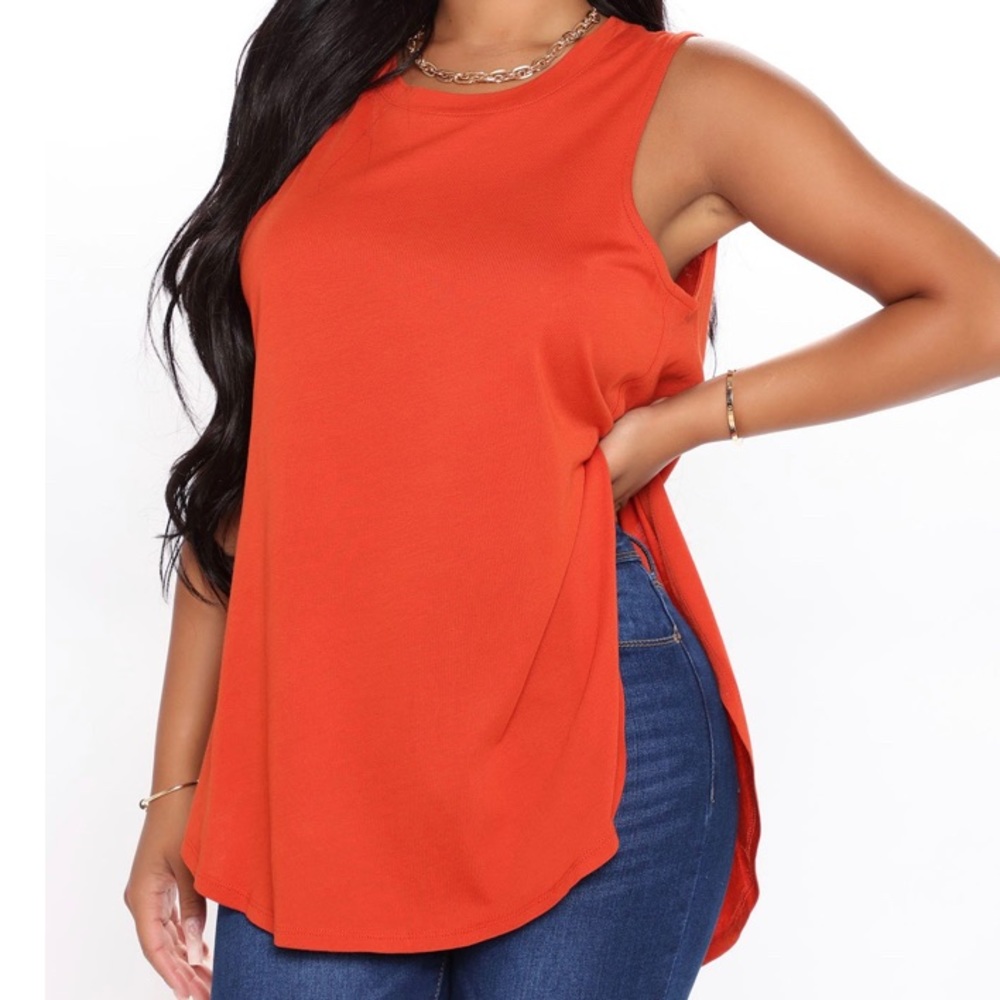 Comfy Sleeveless Shirt 🧡